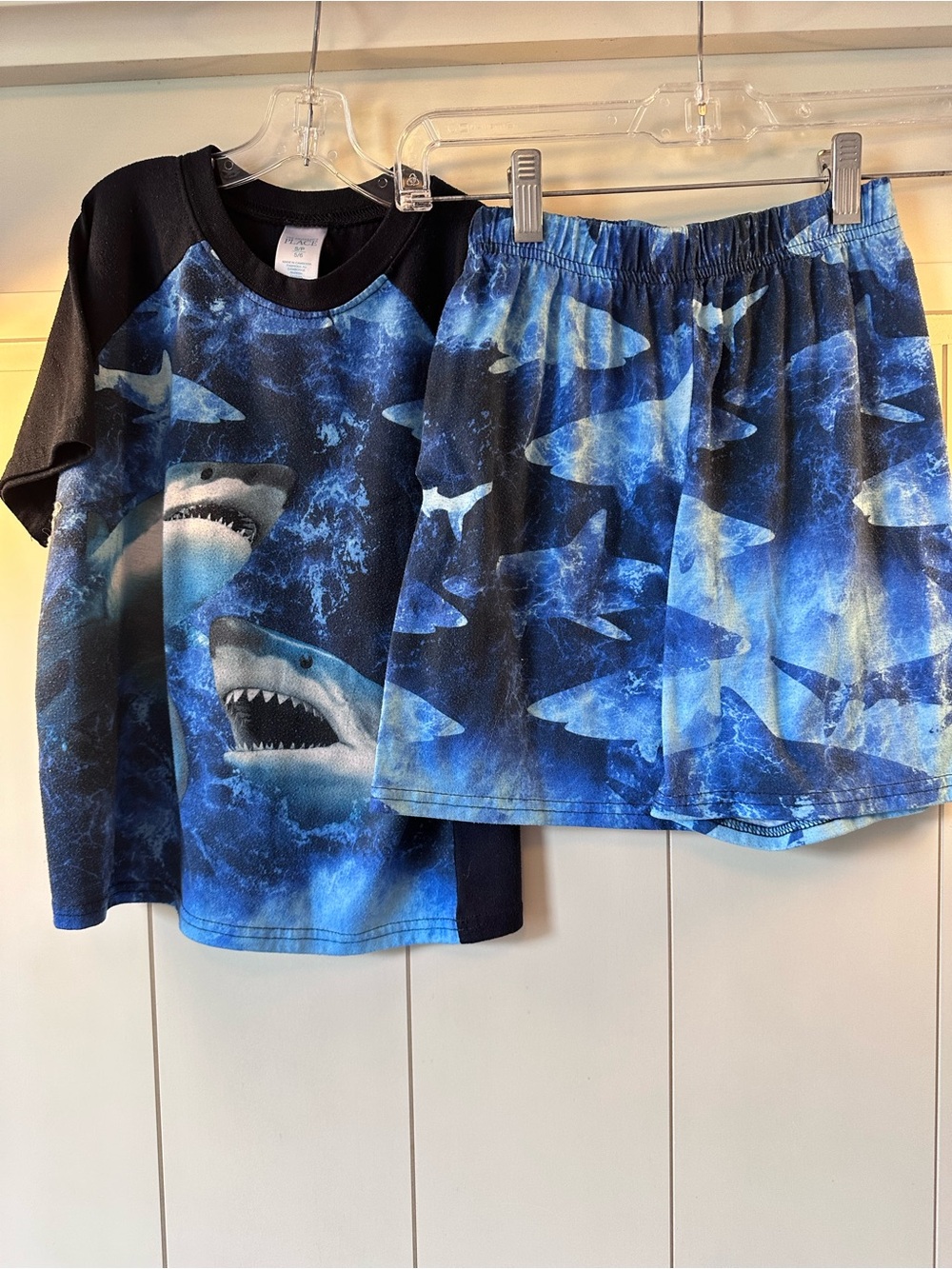 The Children's Place Blue Shark Short Sleeve Pajama Set